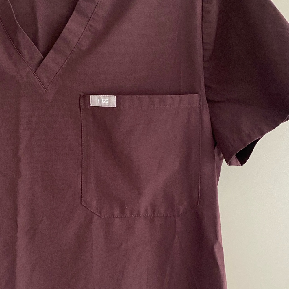 Figs Women’s Catarina One-Pocket Scrub Top - Picture 6 of 9